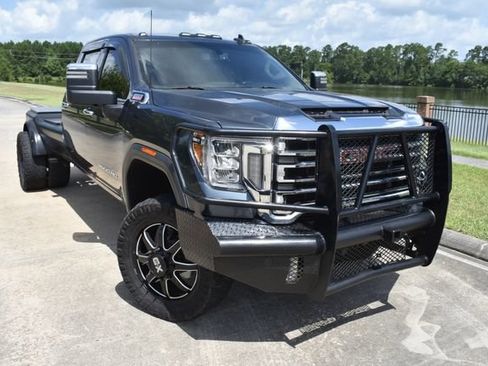 Used 2020 GMC Sierra 3500 SLT w/ SLT Convenience Package AWD/4WD image 2