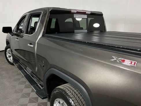 Used 2019 GMC Sierra 1500 SLT w/ SLT Premium Package image 38