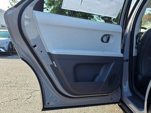 New 2026 Hyundai Ioniq 5 SEL image 18