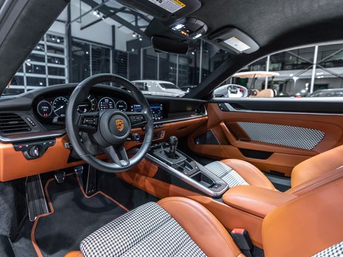 Used 2023 Porsche 911 Sport Classic RWD image 8