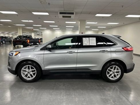 Used 2024 Ford Edge SEL w/ Convenience Package AWD/4WD image 4