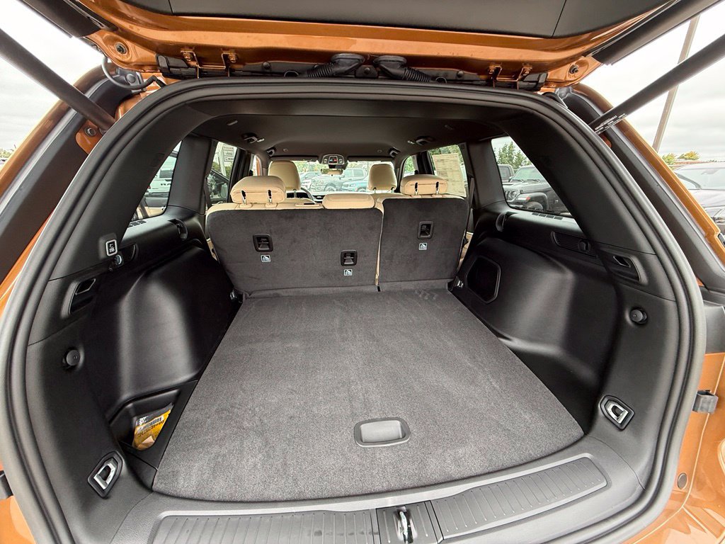 New 2027 Jeep Grand Cherokee Limited AWD/4WD image 25