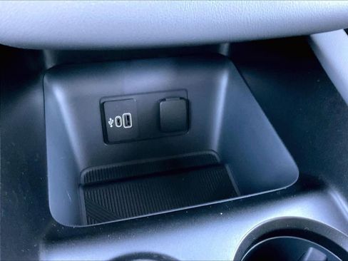 New 2026 Ford Explorer Active image 18