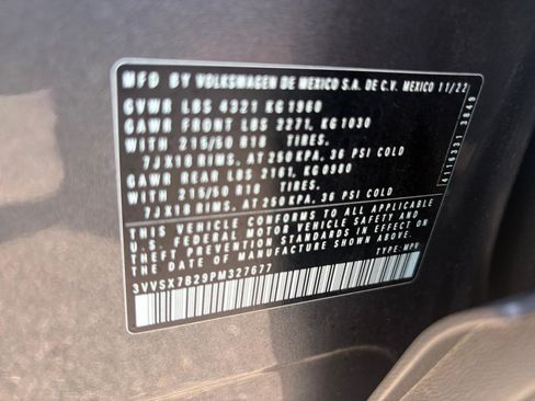 Certified 2023 Volkswagen Taos SE FWD image 35