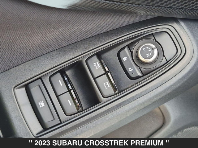 Used 2023 Subaru Crosstrek 2.0i Premium AWD/4WD image 11
