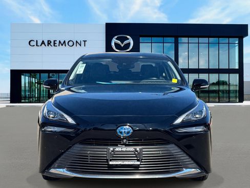 Used 2022 Toyota Mirai image 2