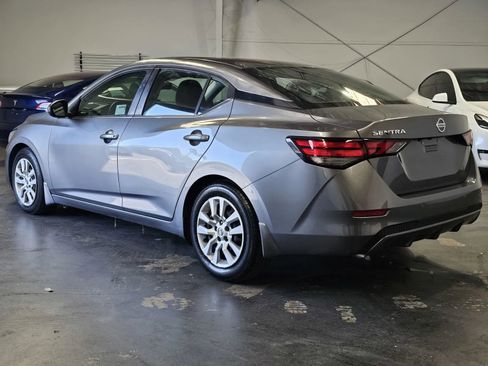 Used 2021 Nissan Sentra S w/ Electronics Package FWD image 2