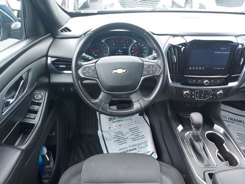 Used 2022 Chevrolet Traverse LT AWD/4WD image 16