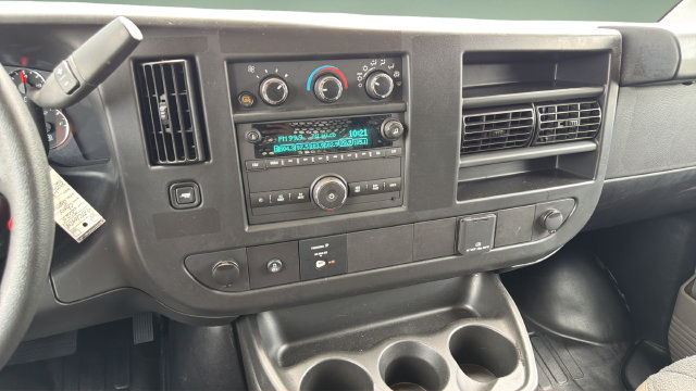 Used 2025 Chevrolet Express 2500 w/ Driver Convenience Package RWD image 26