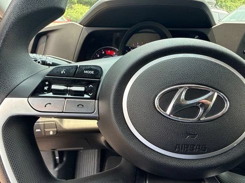Used 2023 Hyundai Elantra SEL FWD image 37
