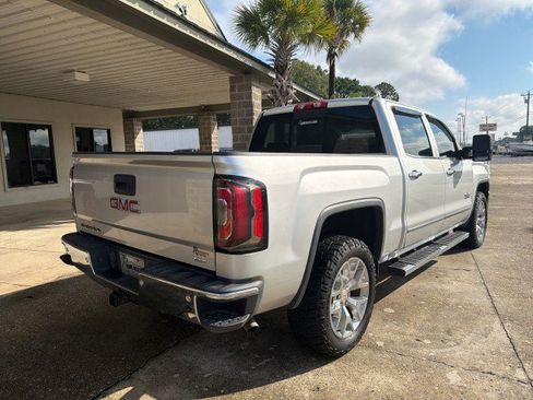 Used 2018 GMC Sierra 1500 SLT w/ Texas SLT Premium Package AWD/4WD image 4