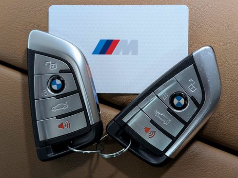 Used 2023 BMW X5 xDrive40i w/ M Sport Package AWD/4WD image 44