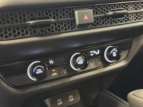 New 2026 Honda HR-V LX image 32