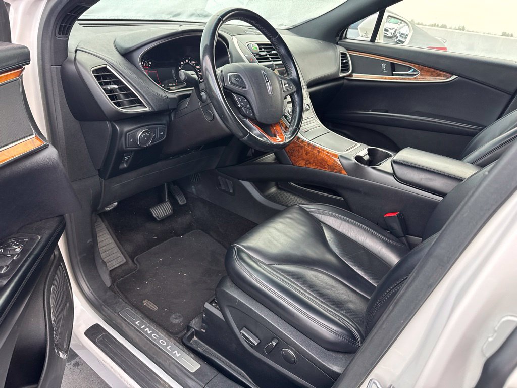 Used 2018 Lincoln MKX Select w/ Select Plus Package FWD image 9