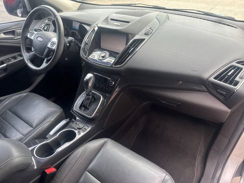 Used 2014 Ford Escape Titanium w/ Equipment Group 401A AWD/4WD image 17