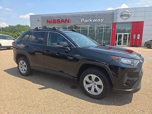 Used 2020 Toyota RAV4 LE w/ All Weather Liner Package AWD/4WD image 2