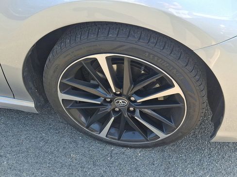 Used 2020 Toyota Camry XSE image 9