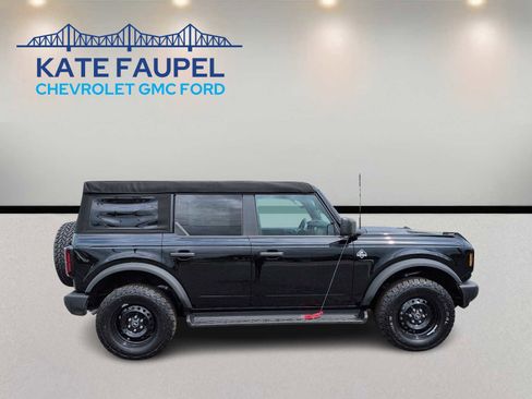 New 2026 Ford Bronco Outer Banks w/ Black Appearance Package AWD/4WD image 8