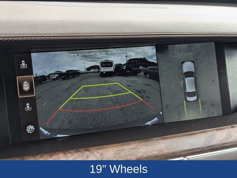 Used 2021 Genesis G90 3.3T Premium image 22