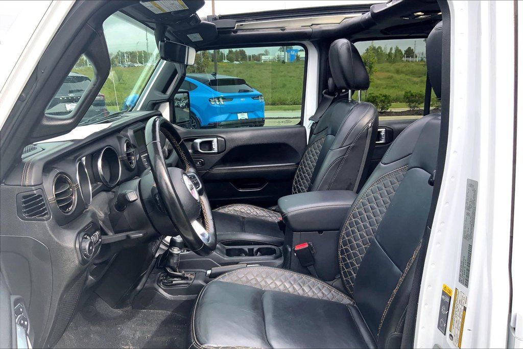 Used 2021 Jeep Wrangler Unlimited Sahara AWD/4WD image 9