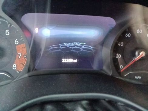 Used 2024 Jeep Compass Latitude AWD/4WD image 9