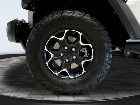 Used 2022 Jeep Wrangler Unlimited Rubicon 4xe w/ Cold Weather Group image 34