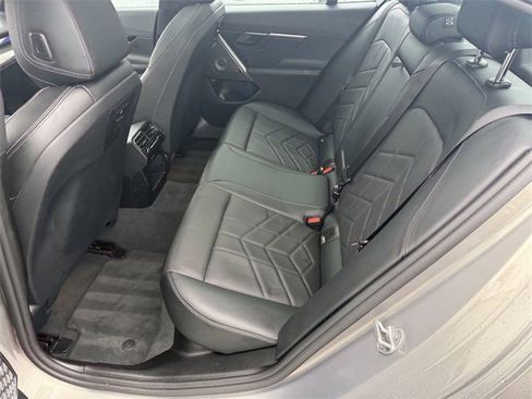 Used 2024 BMW i5 eDrive40i w/ M Sport Package image 20