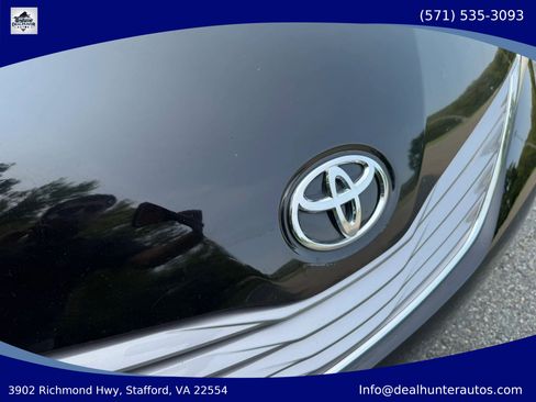 Used 2016 Toyota Sienna XLE Premium FWD image 6