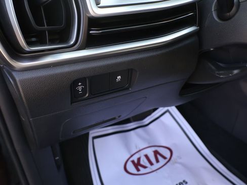New 2026 Kia Sorento LX FWD image 21