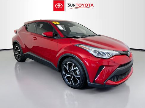 Used 2021 Toyota C-HR XLE image 1