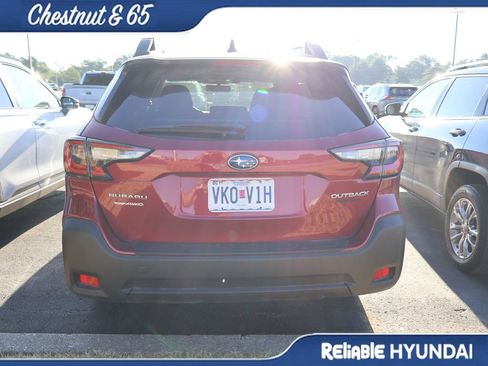 Used 2025 Subaru Outback Premium w/ Popular Package #1A AWD/4WD image 18