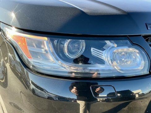 Used 2017 Land Rover Range Rover Sport Supercharged image 8