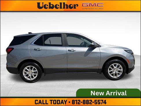 Used 2024 Chevrolet Equinox LT AWD/4WD image 3