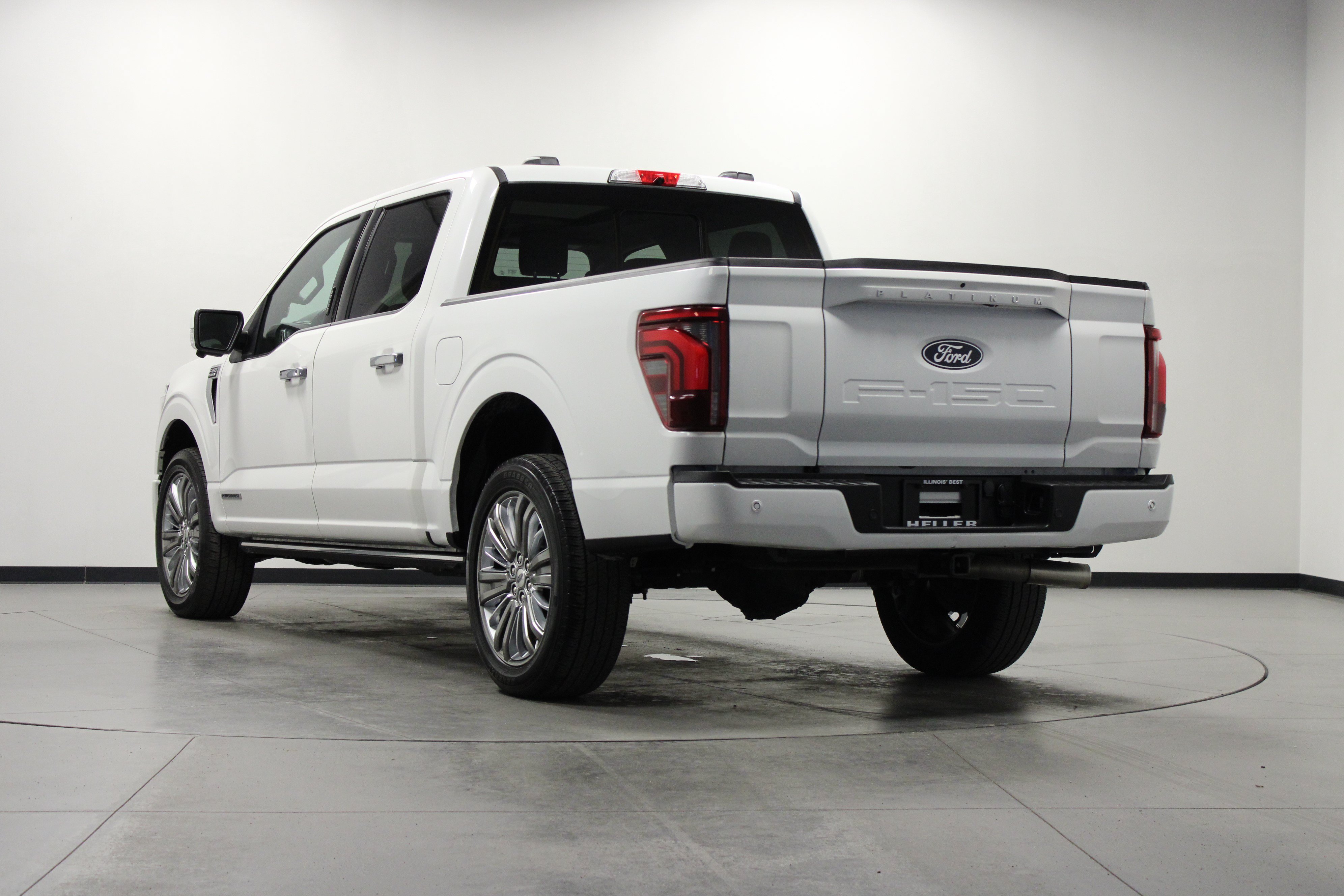 Used 2024 Ford F150 Platinum w/ Equipment Group 703A Plus AWD/4WD image 6