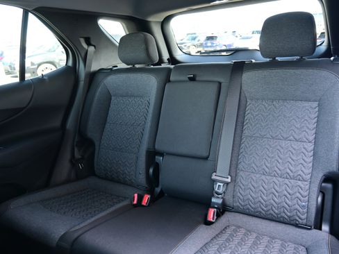 Used 2023 Chevrolet Equinox LT image 24