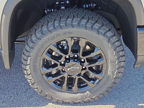 New 2026 Chevrolet Silverado 2500 LT w/ Trail Boss Package image 7