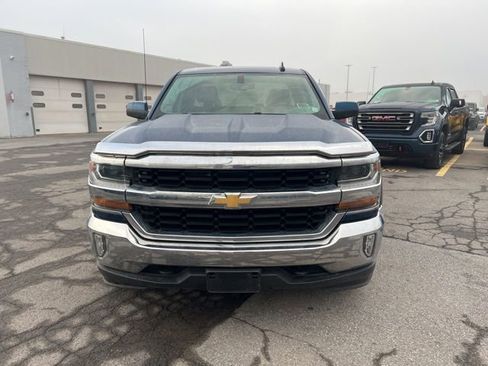 Used 2017 Chevrolet Silverado 1500 LT w/ All Star Edition AWD/4WD image 6