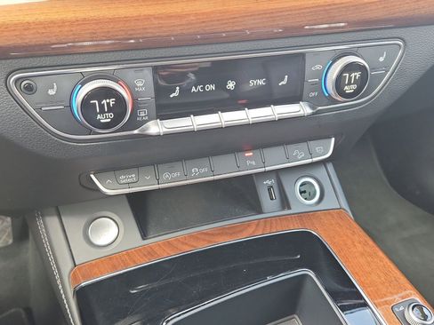 Used 2023 Audi Q5 2.0T Premium Plus image 29