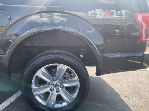 Used 2017 Ford F150 Platinum w/ Equipment Group 701A Luxury image 31