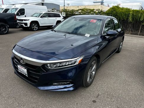 Used 2018 Honda Accord EX-L image 10