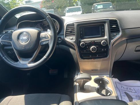 Used 2014 Jeep Grand Cherokee Laredo w/ Quick Order Package 23E AWD/4WD image 21