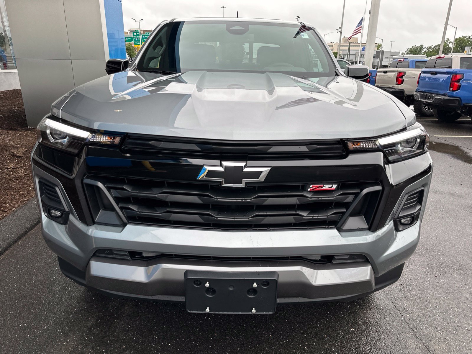 New 2026 Chevrolet Colorado Z71 w/ Z71 Convenience Package 2 AWD/4WD image 2