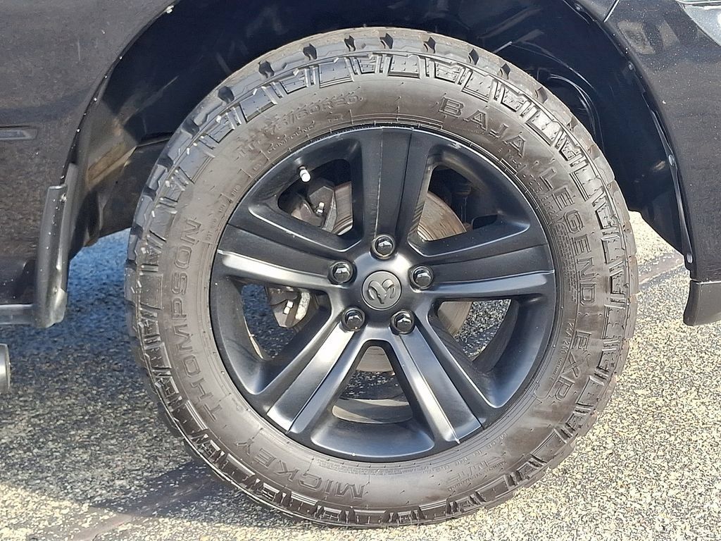 Used 2018 RAM 1500 Sport w/ Convenience Group AWD/4WD image 9