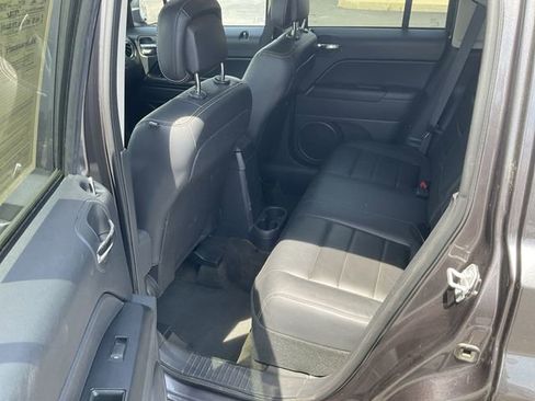 Used 2016 Jeep Patriot High Altitude AWD/4WD image 12