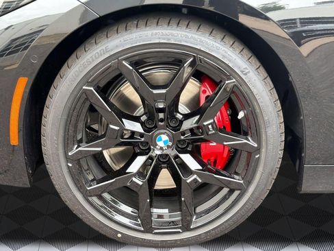 New 2026 BMW 330i xDrive Sedan w/ M Sport Package AWD/4WD image 13