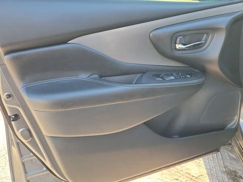 Used 2019 Nissan Murano SV w/ Premium Package image 20