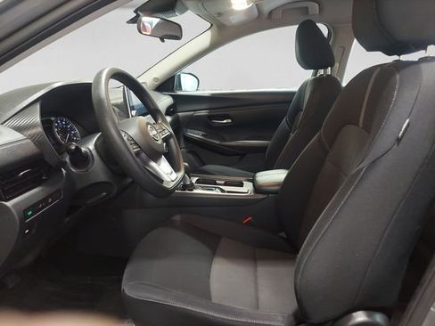 Used 2024 Nissan Sentra SV FWD image 10