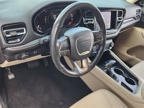 Used 2021 Dodge Durango SXT image 2