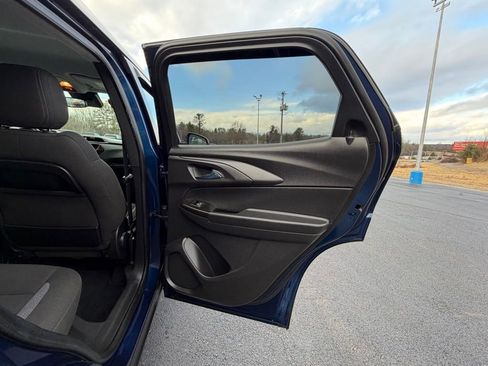 Used 2022 Chevrolet TrailBlazer LT w/ Convenience Package image 27