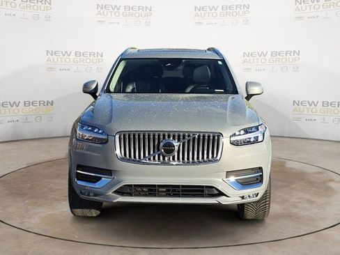 Certified 2025 Volvo XC90 B5 Core AWD/4WD image 8